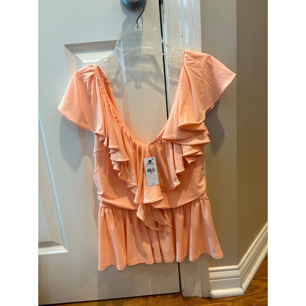 EXPRESS Womens's Peach Ruffle Off Shoulder Top Peplum Blouse‎ Size Small, New